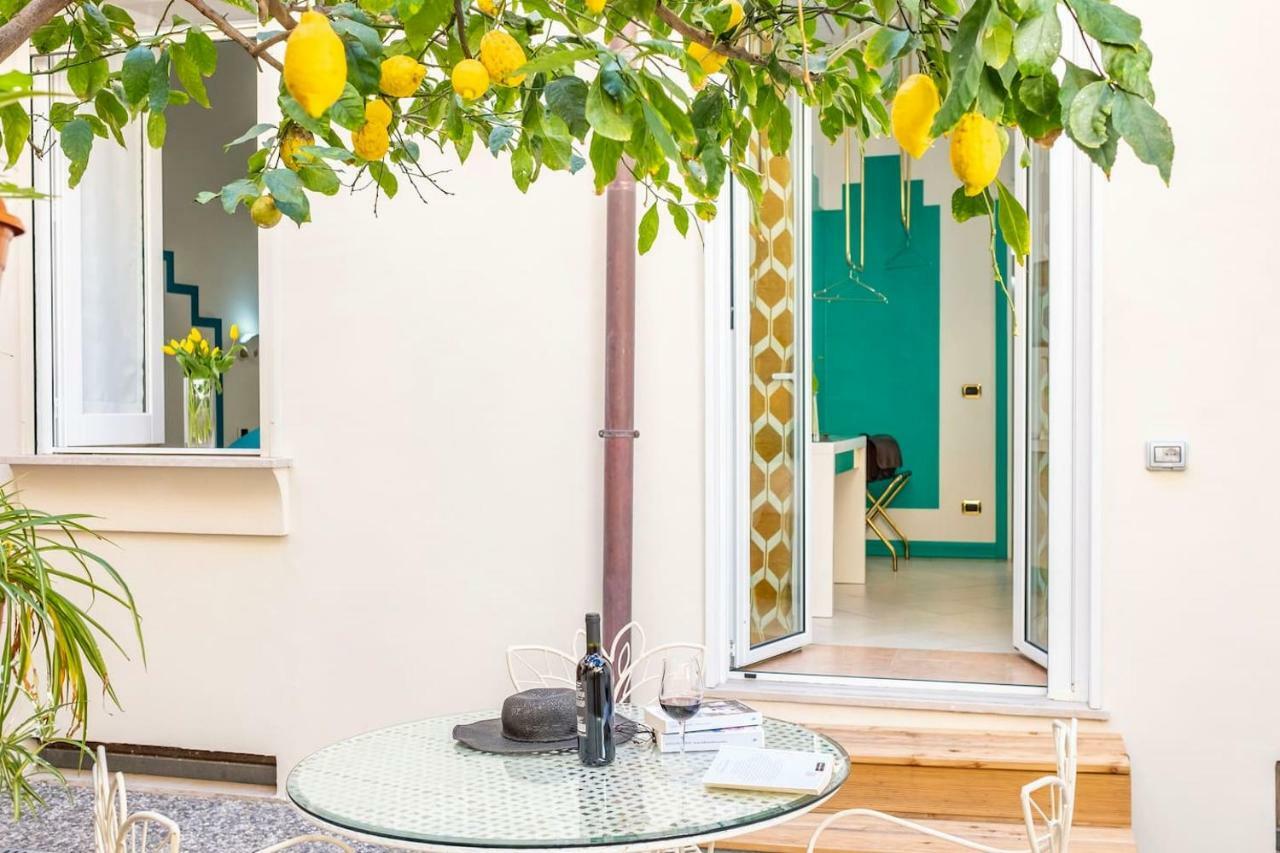 Maison M. - Luxury Apartment In Piazza Tasso Сорренто Екстер'єр фото